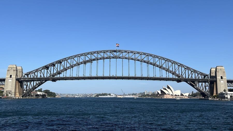 Sydney Harbour Bridge & Opera House